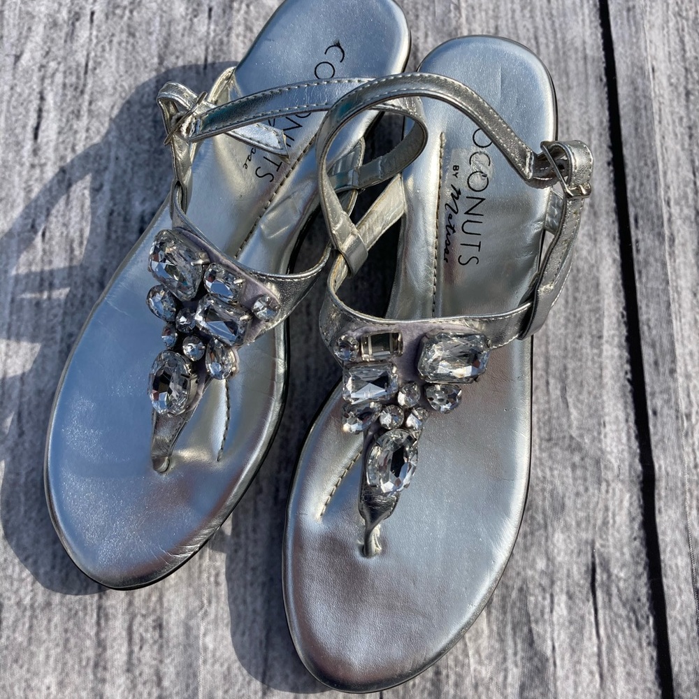 Coconuts by Matisse Silver jeweled sandals  8M.